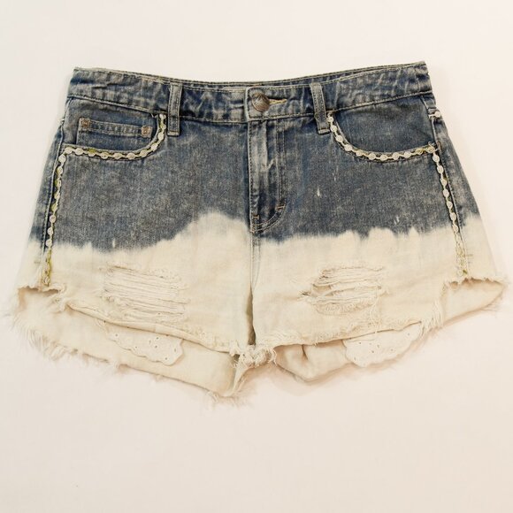 Wanderlust Lux! Free People ‘Lowtide’ Embroidered Shorts as Seen on NeimanMarcus - Picture 5 of 14